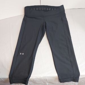 Under Armour Black Capri Leggings